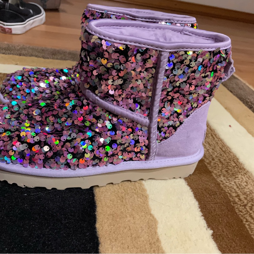 UGG CLASSIC MINI STELLAR SEQUIN LILAC FROST SPARKLES Purple BOOTS WOMEN’S 6 NEW